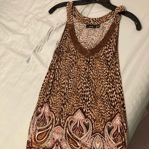 Apt 9 tank top size small